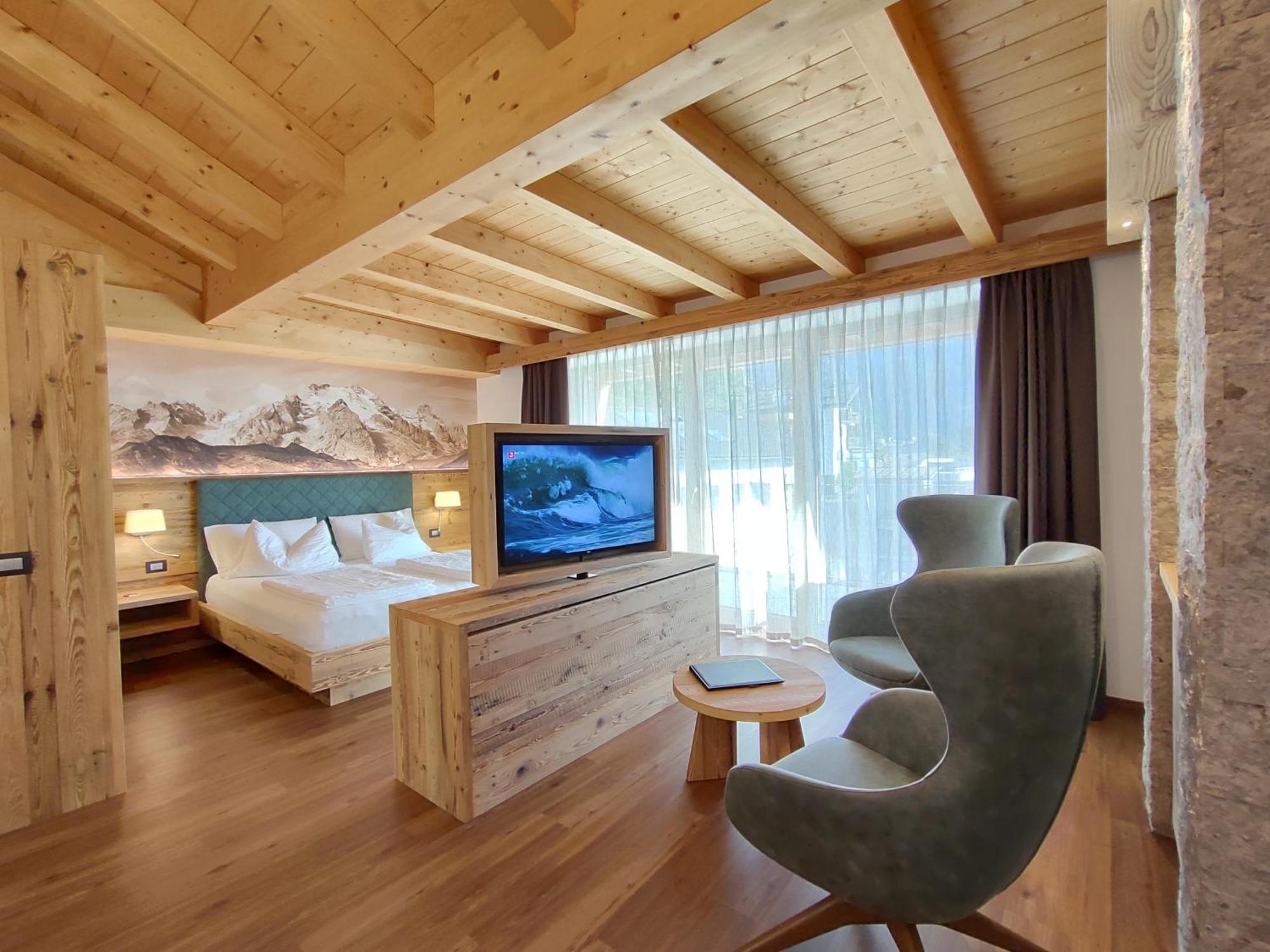 Dolomites B&B - Suites, Apartments And Spa Tesero Luaran gambar
